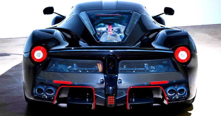 LaFerrari di Felipe Massa va all’asta: un sogno da 6 milioni di dollari