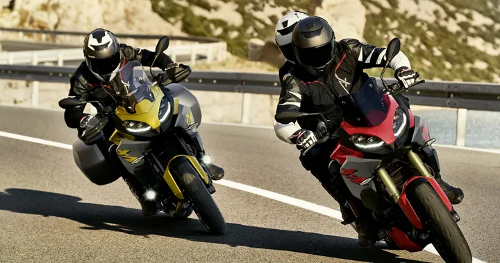 BMW F900 XR e BMW S 1000 XR