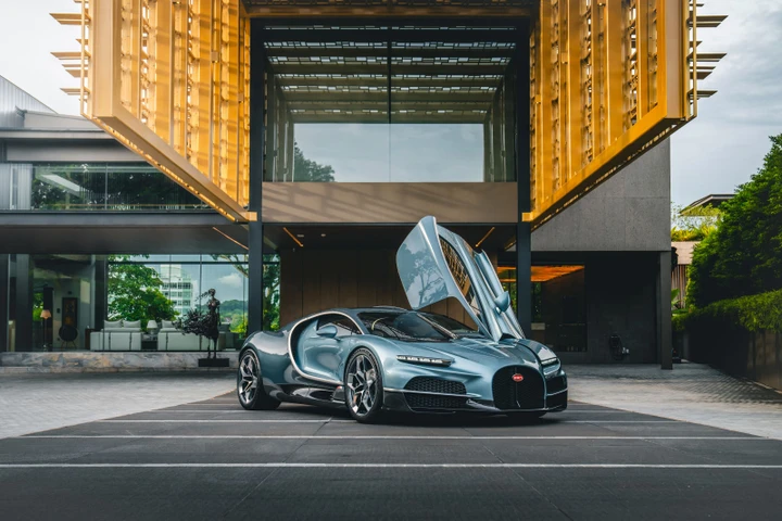 Bugatti Tourbillon: debutto in Giappone e a Singapore