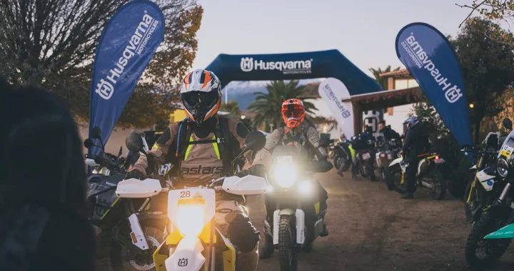 Husqvarna Trek 2025: avventura esclusiva nel cuore del Portogallo