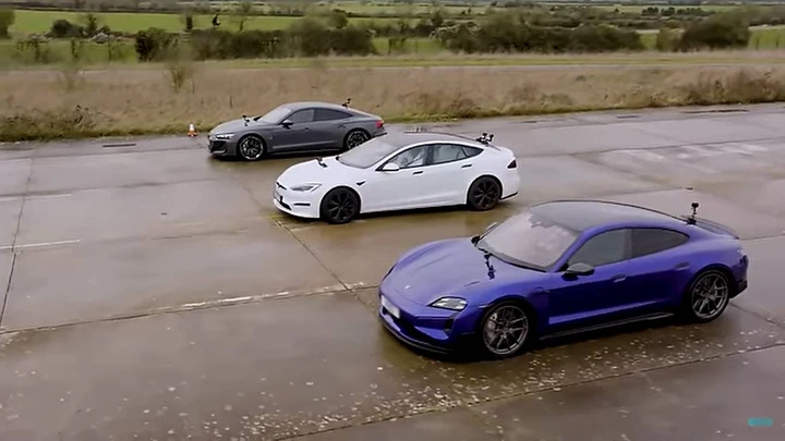 Porsche Taycan Turbo GT vs Tesla vs Audi RS GT: drag race sul filo dei 1.000 CV