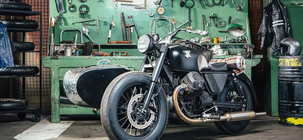 Moto Guzzi V9 Revenge by Anvil Motociclette