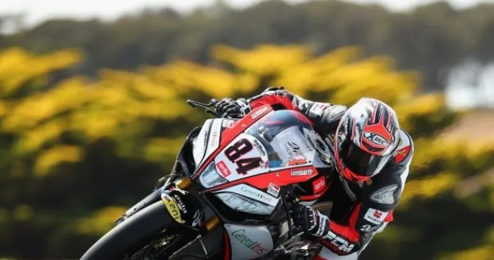 WSBK: Fabrizio sorprende tutti nella Q1 di Phillip Island, 3° Melandri, indietro le Ducati