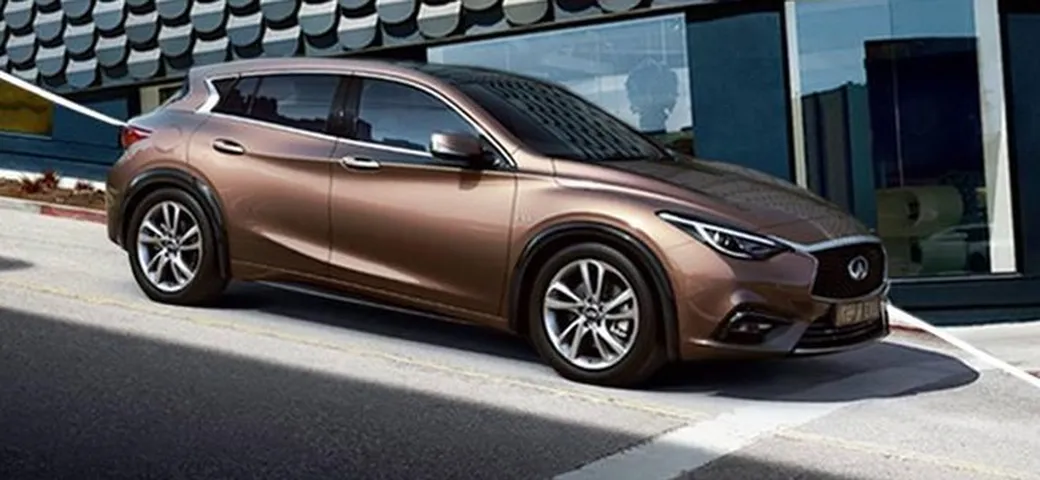 Infiniti Q30: nuova foto ufficiale