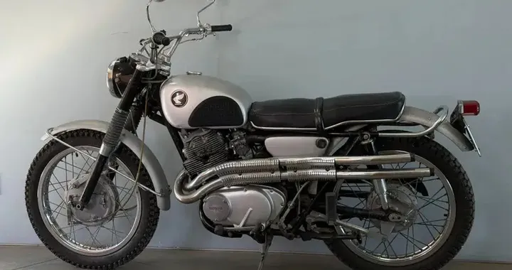 Honda CL72 Scrambler: all'asta una rara 250 del 1964... di Elvis Presley?