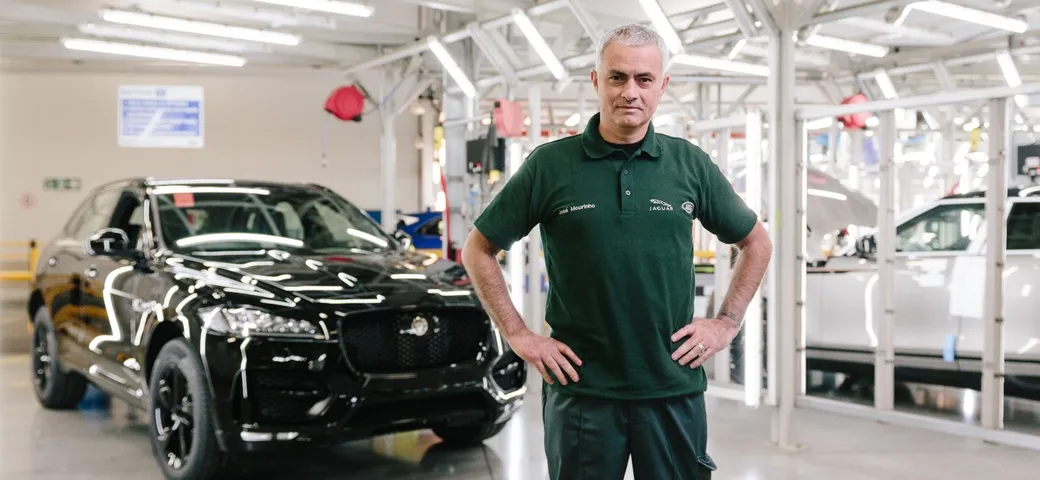 Jaguar: Josè Mourinho visita a sorpresa lo stabilimento [Video]