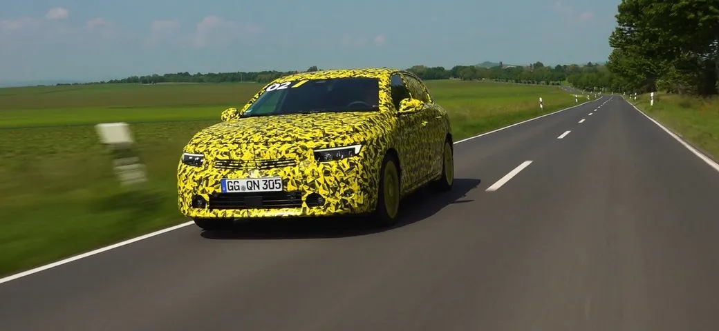 Opel Astra 2022, la prova su strada in anteprima