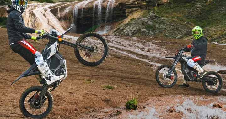 Segway Xaber 300: la moto elettrica che "cambia cilindrata" da sola