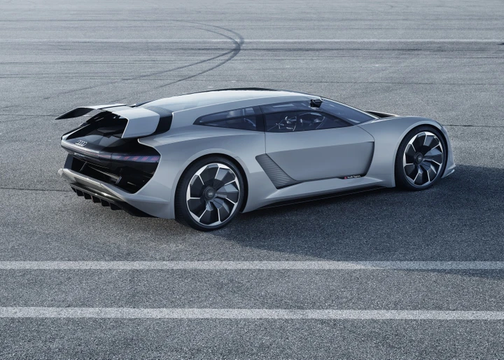 Auto elettriche: l'Audi PB 18 e-tron si farà in 50 esemplari