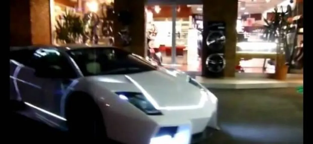 Video: anche la Lamborghini Murcielago è carica di LED!