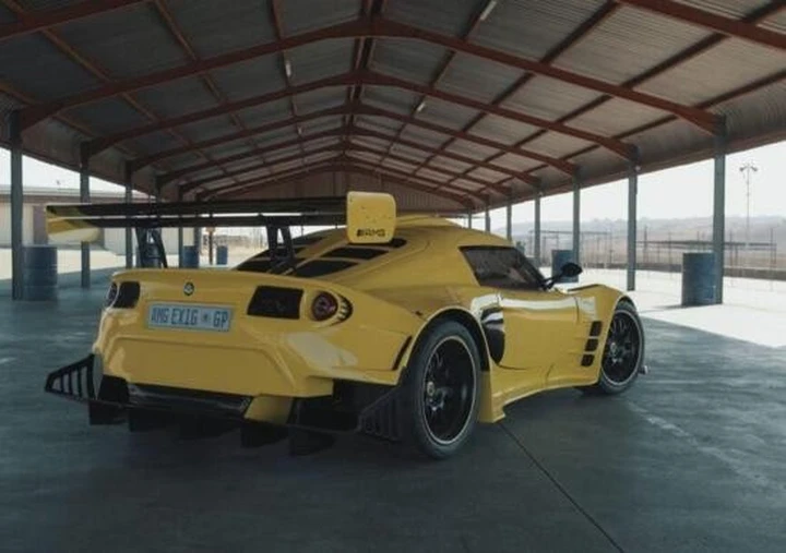 Lotus Exige: con il V8 AMG diventa mostruosa