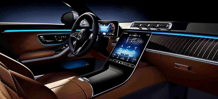 Mercedes Classe S 2021: le foto degli interni