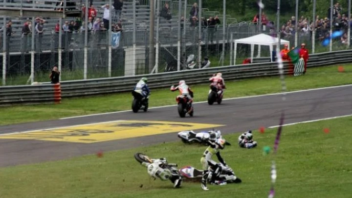 Foto del giorno: SBK Monza Crash