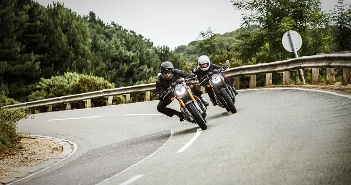 Triumph Thruxton 2016