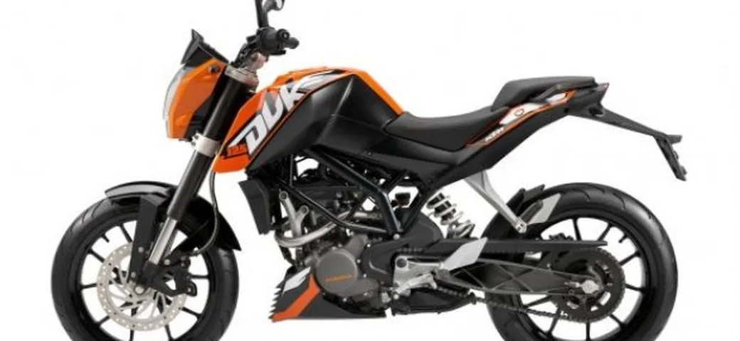 Novità KTM 2011: all'Intermot con 125 Duke, RC8R Track e 990 SM-T ABS