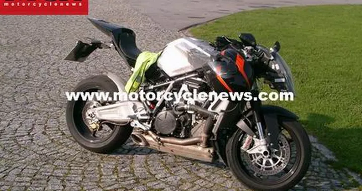 La KTM RC8 è praticamente pronta al debutto