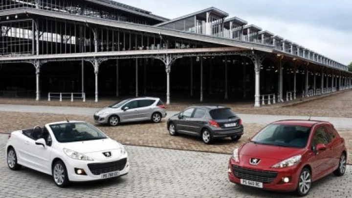 Peugeot 207 facelift: immagini ufficiali