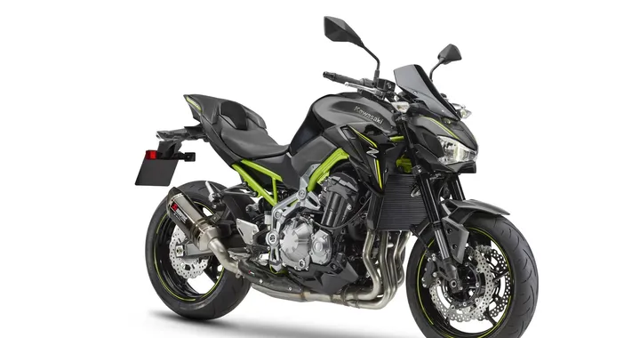Kawasaki Z900: Kit Performance in omaggio