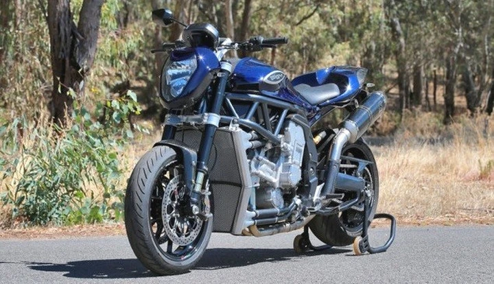 PGMV8: la Superbike V8 australiana da 334 CV