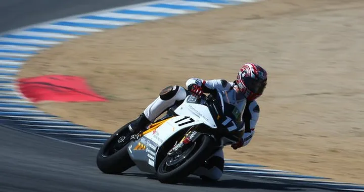 Mission Motors: One lap of Laguna Seca on the Mission R