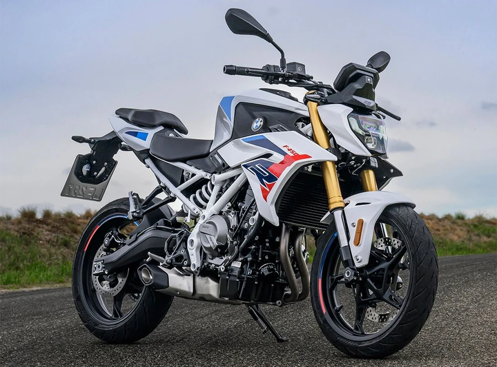 BMW F 450 R, la nuova naked A2 ha 48 CV e una frizione che lavora da sola