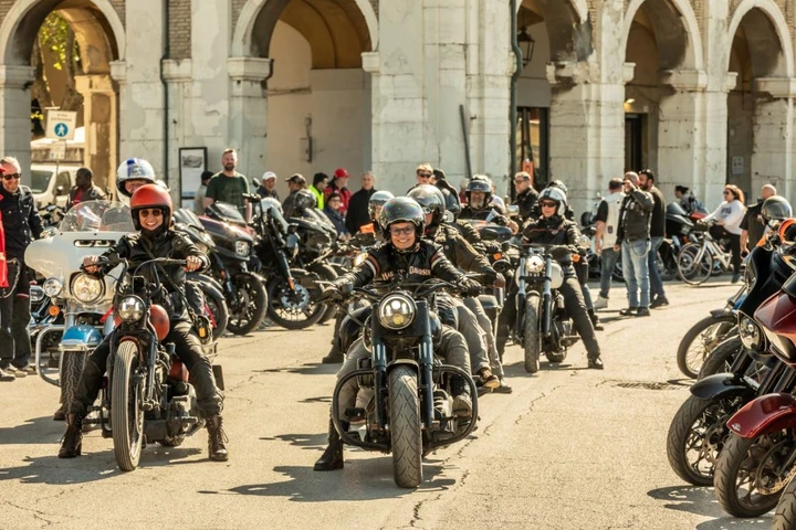 Harley-Davidson inaugura la stagione 2026 con 30.000 fan a Senigallia