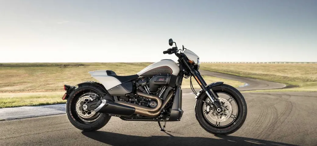 Harley-Davidson: la cruiser FXDR 114 e altre novità per il 2019