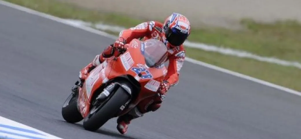 MotoGP: Prezioso quarto posto per Casey Stoner, Hayden buttato fuori