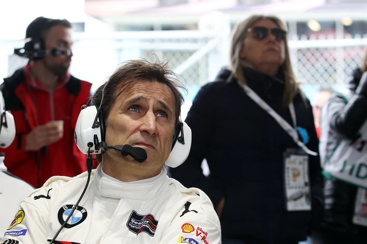 Alex Zanardi è tornato a casa: come sta oggi