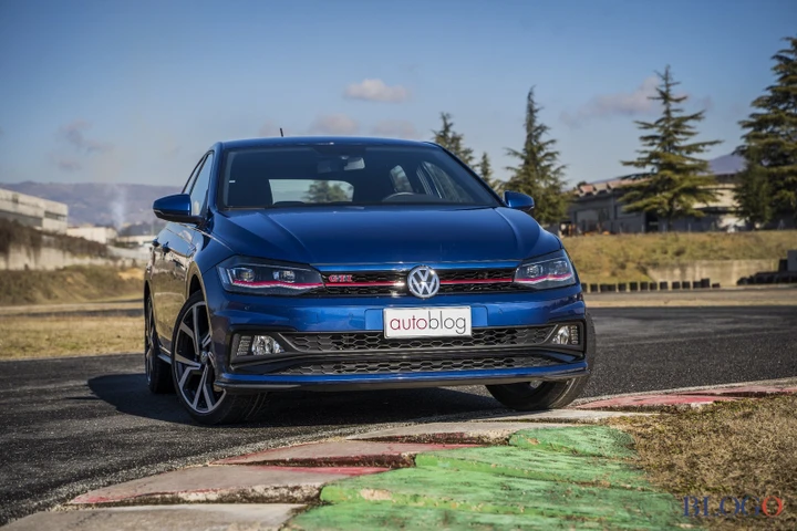 Volkswagen Polo GTI: prova su strada e in pista - Video