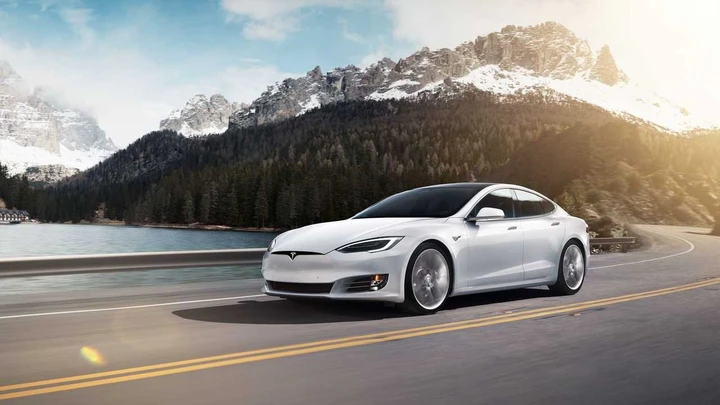Tesla Model S: cancellata la Plaid+