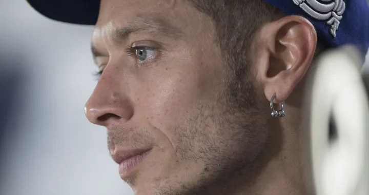 Valentino Rossi: "ho già iniziato la riabilitazione"