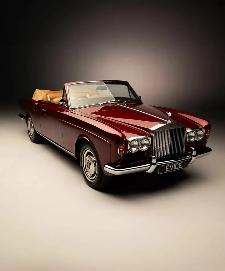 Rolls-Royce Corniche e Silver Shadow: restomod elettrici per le regine
