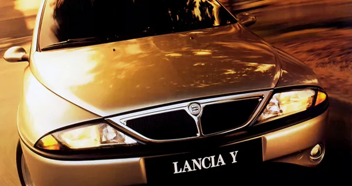 Lancia Y, trent'anni dal debutto dell'utilitaria chic: successo da 800.000 esemplari