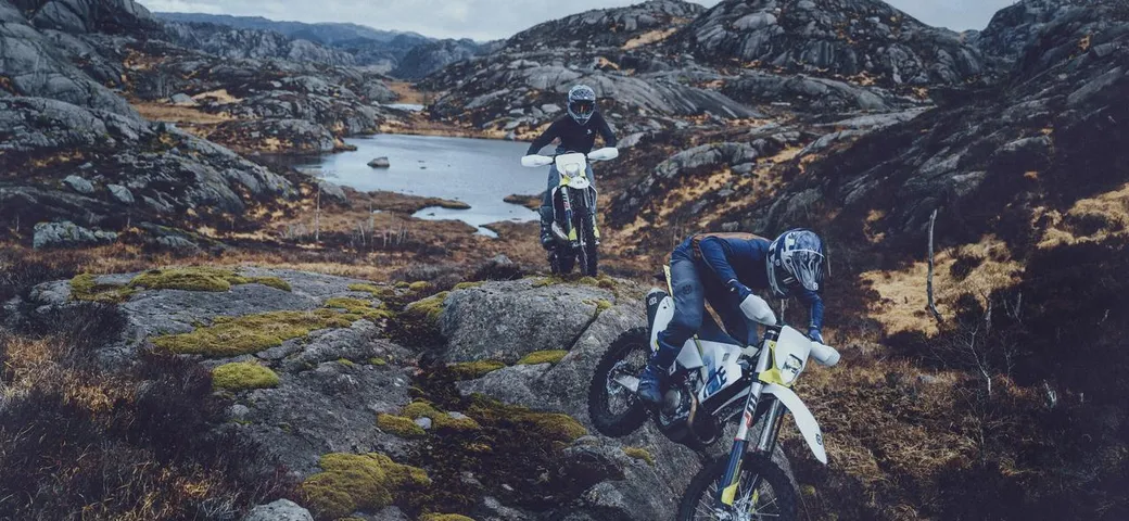 Husqvarna TE ed FE 2024: le moto da enduro si aggiornano [FOTO e VIDEO]