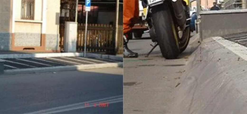 Parcheggio per sole moto da cross?