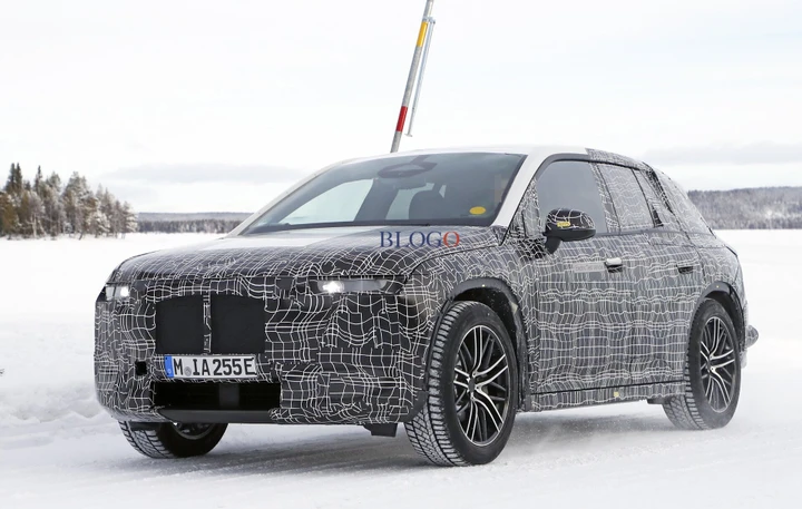BMW i5 iNext: foto spia sulla neve del nuovo SUV elettrico