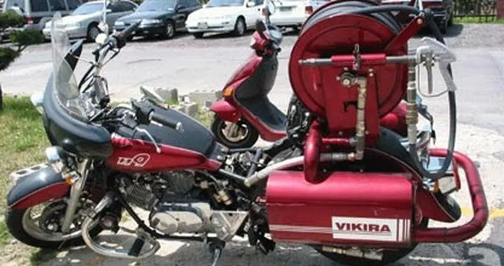 Stranezze a due ruote - foto