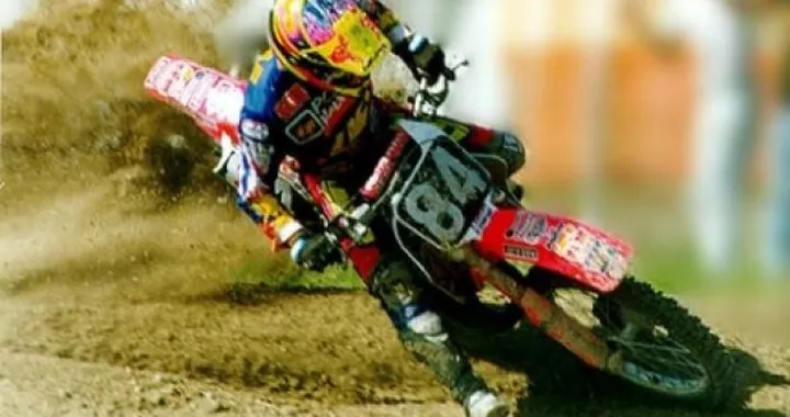 Alex Puzar grave dopo una caduta in allenamento