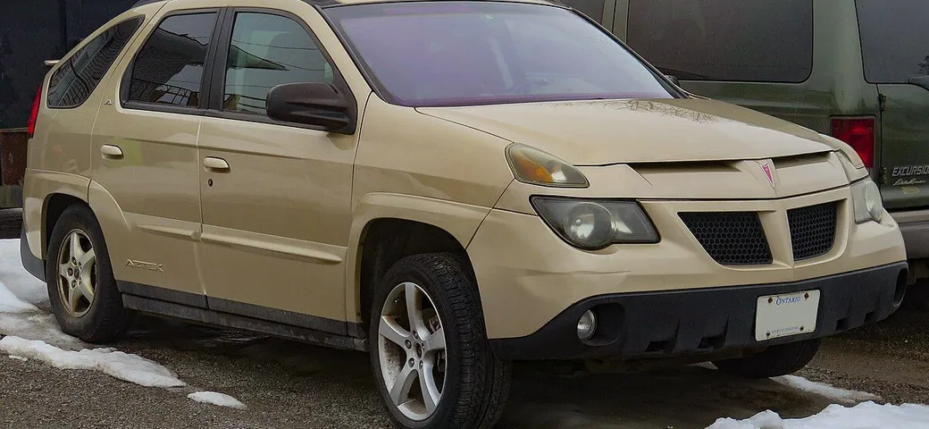 SUV storici: da Pontiac Aztek a Nissan Juke, le icone che hanno cambiato il design