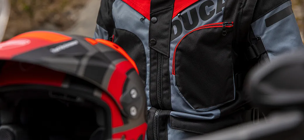 Ducati, la collezione abbigliamento 2023