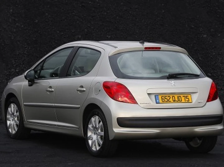 Altre foto ufficiali della Peugeot 207