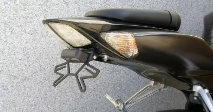 Novità Ixil: portatarga per moto stradali e scooter