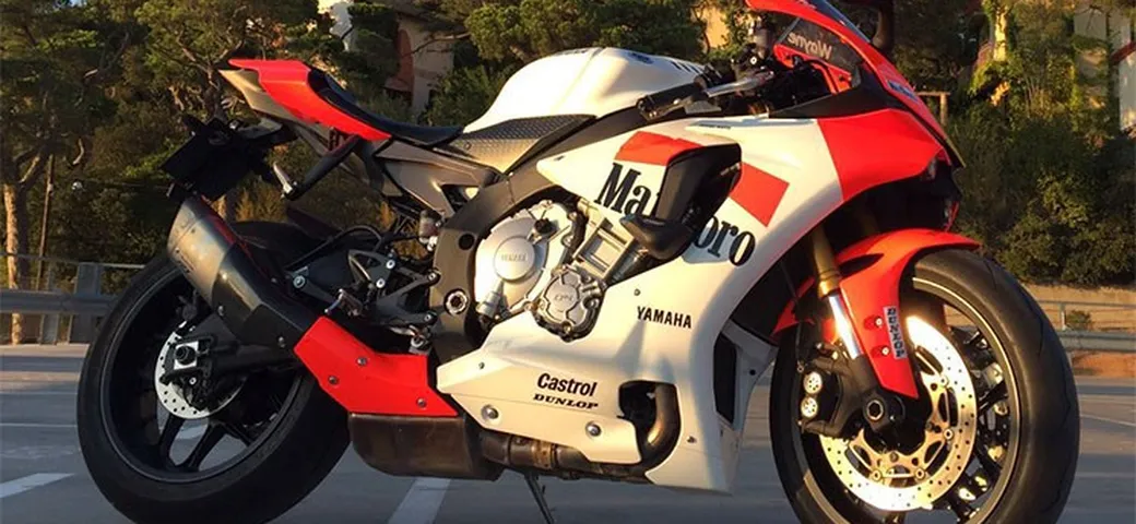 Yamaha R1 Replica della YZR500 di Wayne Rainey