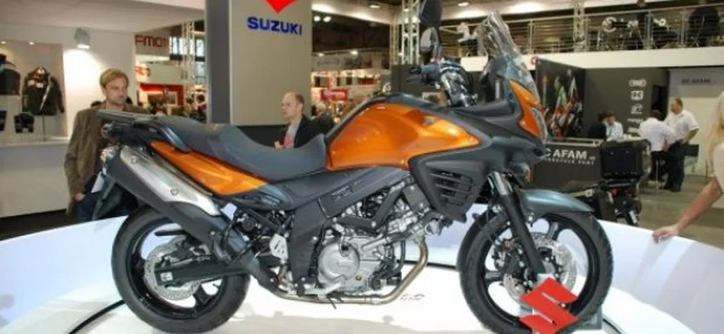Nuova Suzuki V-Strom 650 ABS - Salone EICMA Milano 2011