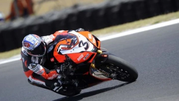 Inedita superpole da sballo. Sbk show a Philip Island. Spies in vetta. Biaggi fa sognare