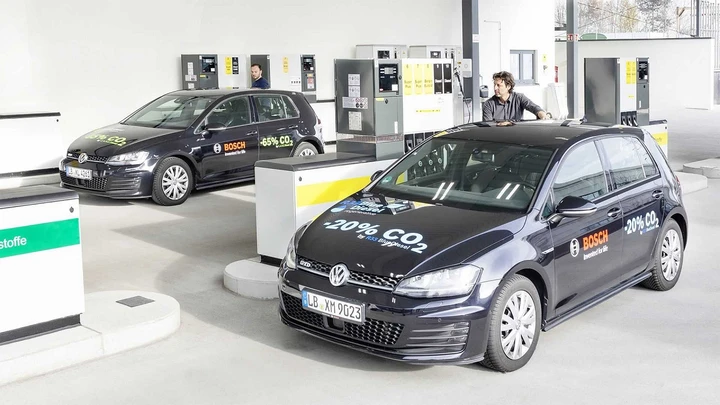 E-fuel e biocarburanti: caratteristiche e differenze