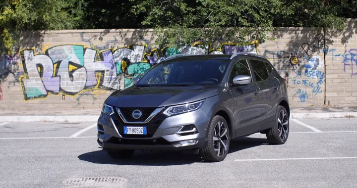 Nissan Qashqai Tekna+ DIG-T 160 DCT: ProPilot e prova consumi