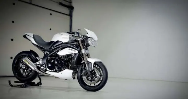 Triumph Speed Triple 2011: le foto dal lancio per la stampa mondiale
