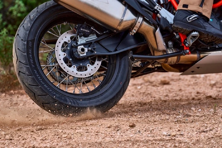 Pirelli Scorpion Trail III: debutta il nuovo pneumatico